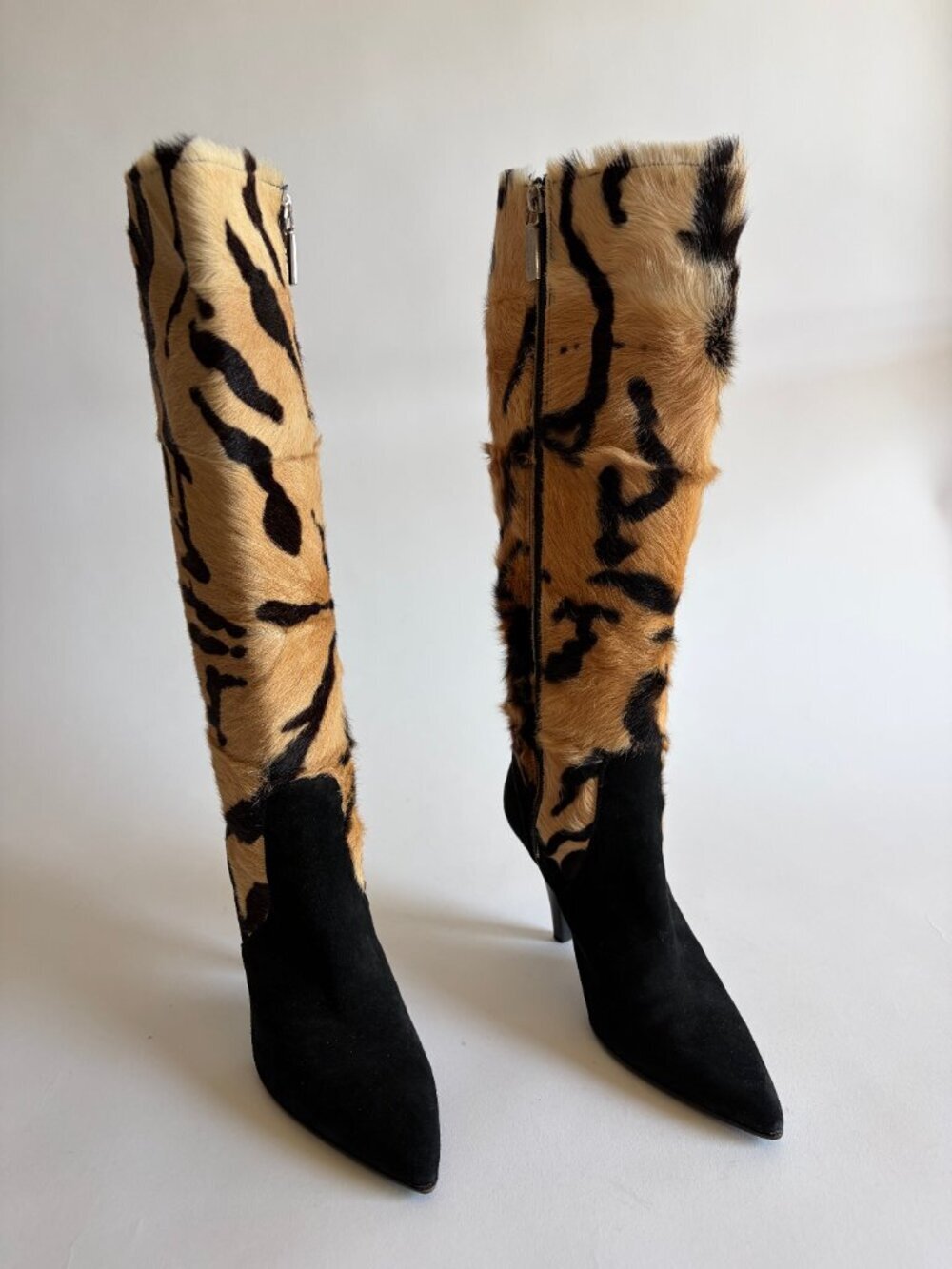 VINTAGE VERSACE FAUX FUR KNEE-HIGH BOOTS - Picture 6 of 10
